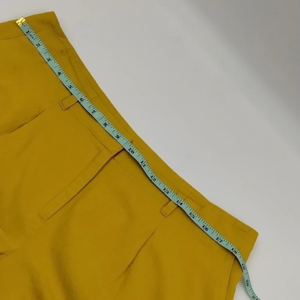 Ann Taylor LOFT Mustard Yellow Size 12 Linen Blend Shorts